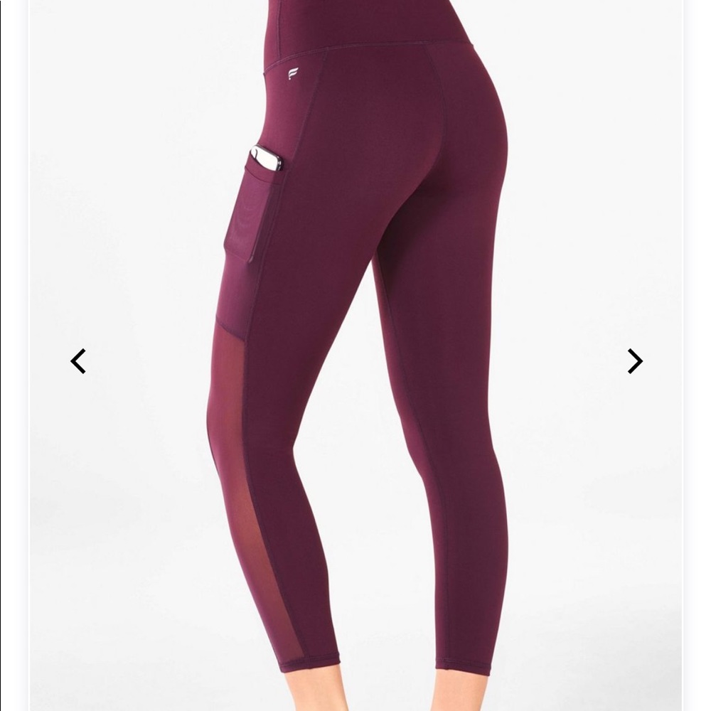 Fabletics Mila High-Waisted Pocket Capri